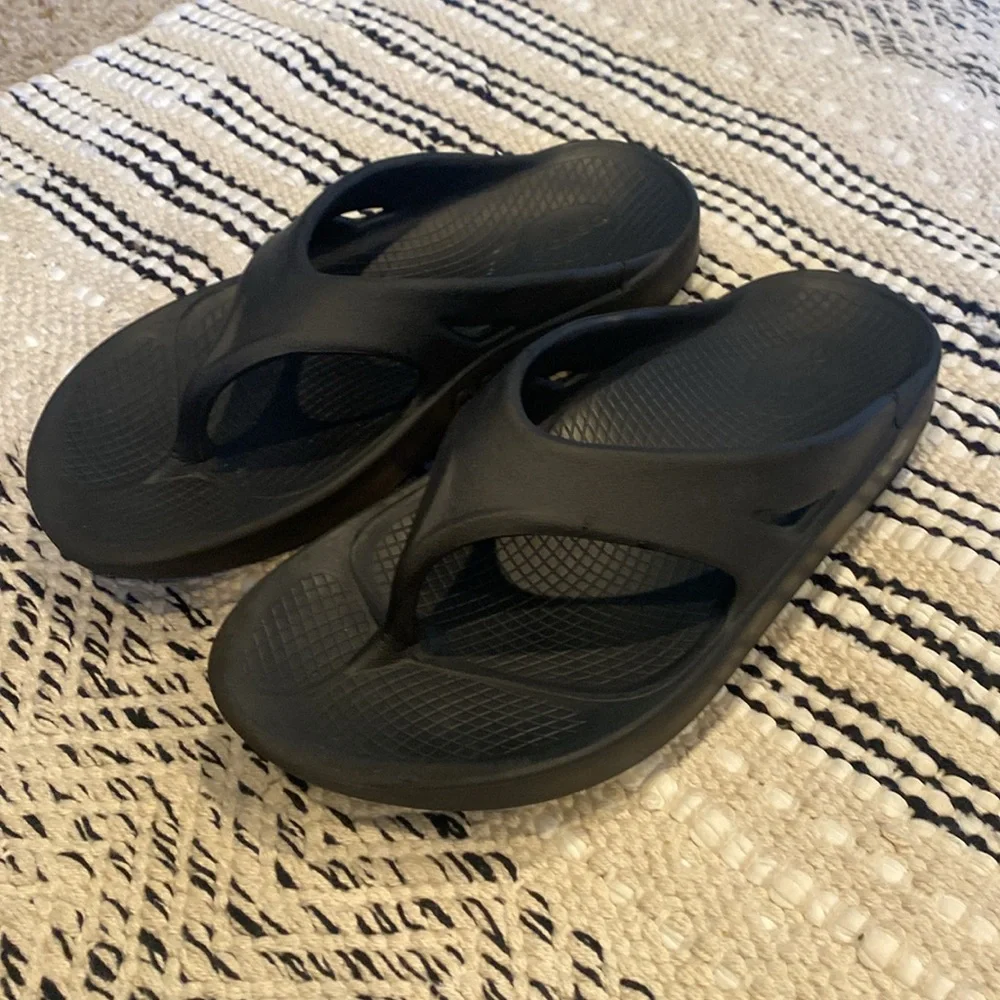 Oofos Ooriginal Recovery Sandals Flip Flops Mens Size 9 Black